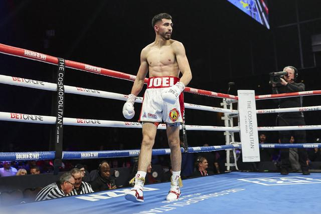 伊里亚尔特称重失利后再遇对手因 “宗教”原因 退赛，比赛遗憾取消|体重|拳击|加西亚_新浪体育_新浪新闻