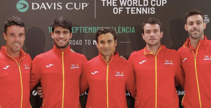 阿尔卡拉斯退出戴维斯杯引热议，队长费雷尔表态向前看