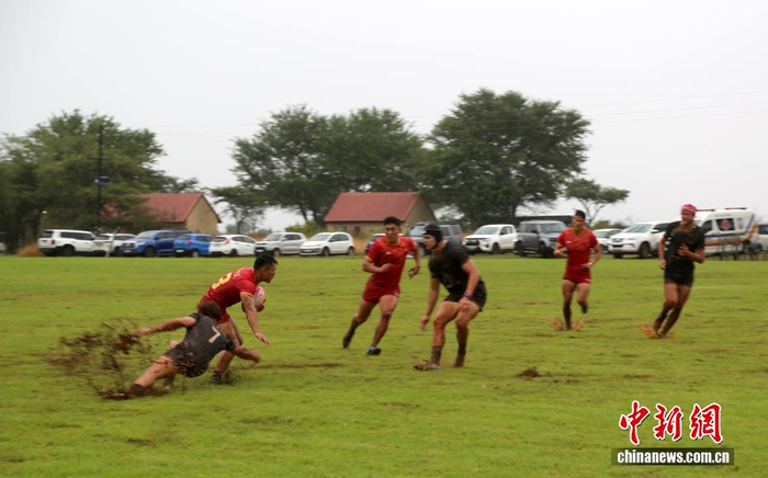 开云体育app下载入口-中国七人制男子橄榄球队在南非进行交流赛|莫迪|中国队|孙翔|中新社|球员_新浪体育_新浪新闻