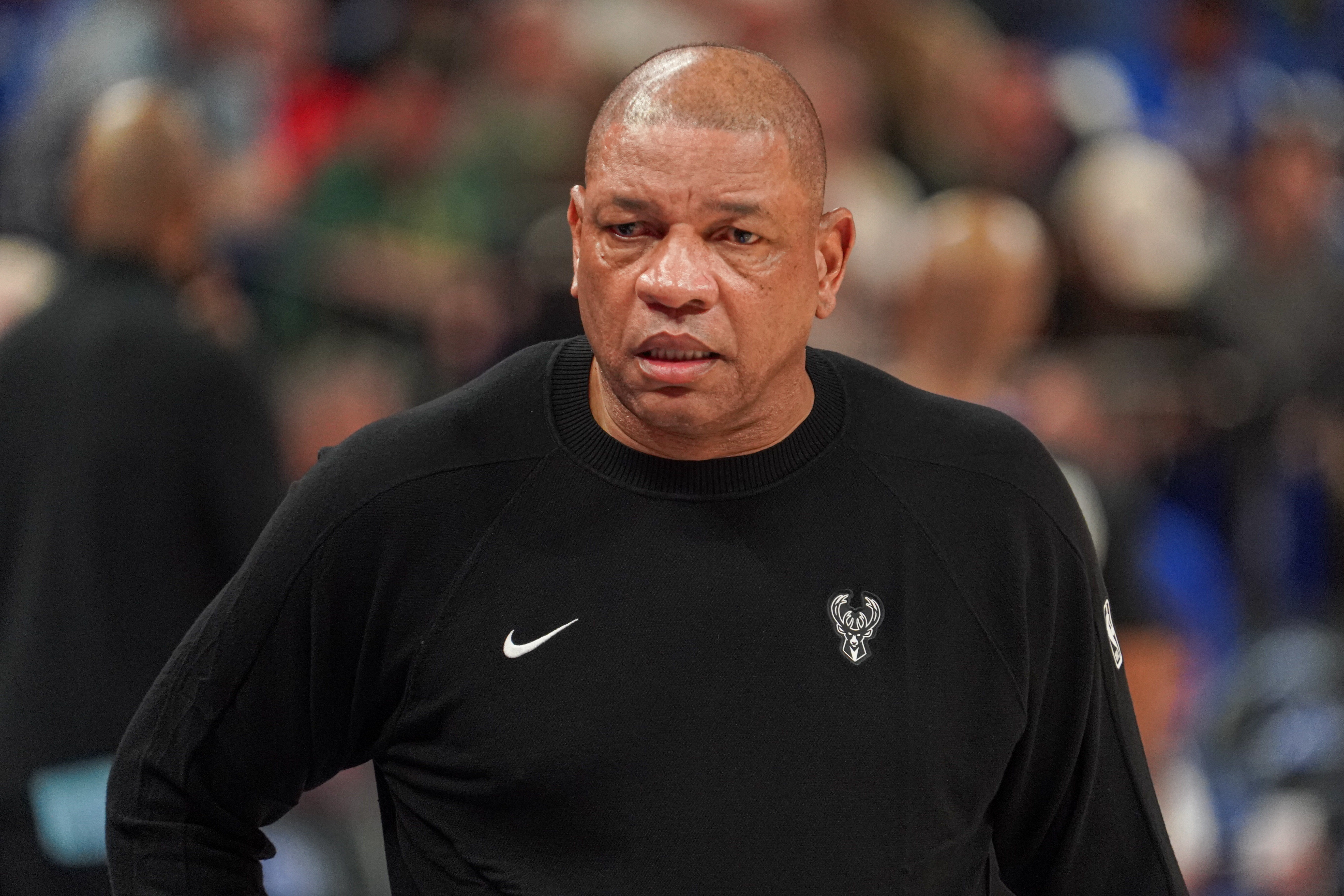 开云体育官网app下载-雄鹿为何无法克服困境?里弗斯:实力不够强 也存在健康问题